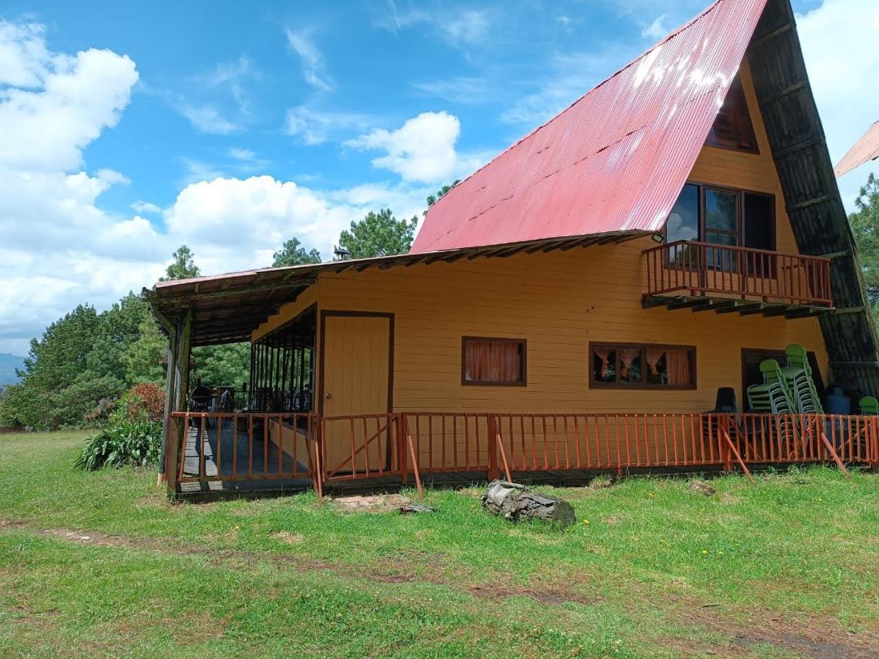 Chalets Amarelo Suesca Buitenkant foto