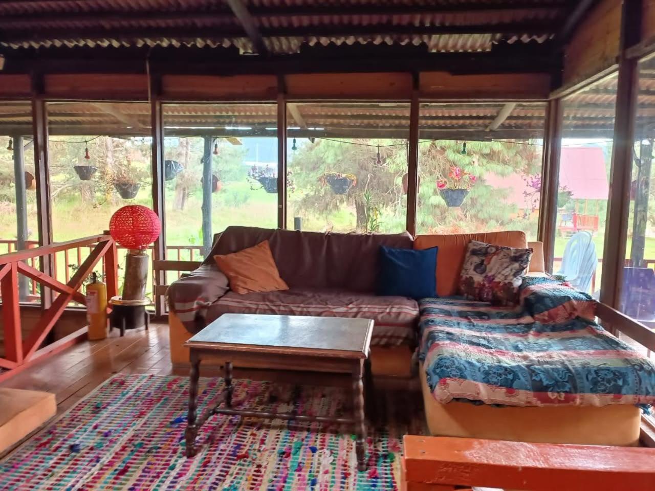 Chalets Amarelo Suesca Buitenkant foto